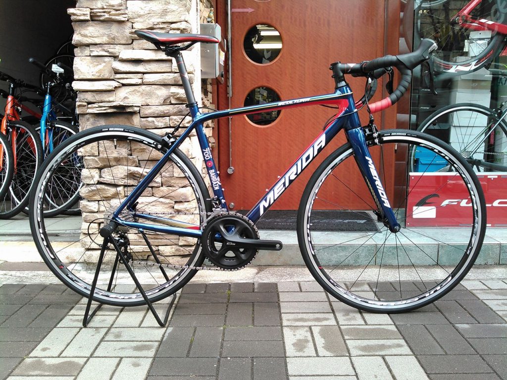 メリダ スクルトゥーラ700 バーレーンカラー - 大阪/兵庫 ロードバイク 