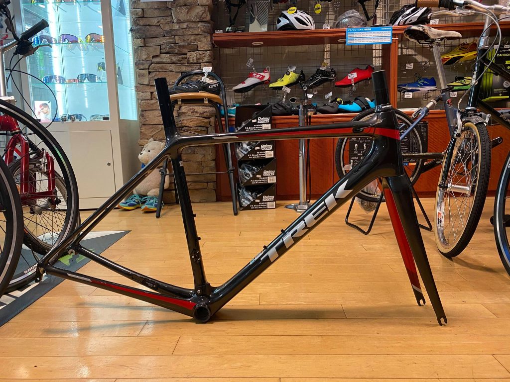 TREK EMONDA SL7 54サイズ 2018モデルフレームセット在庫してます